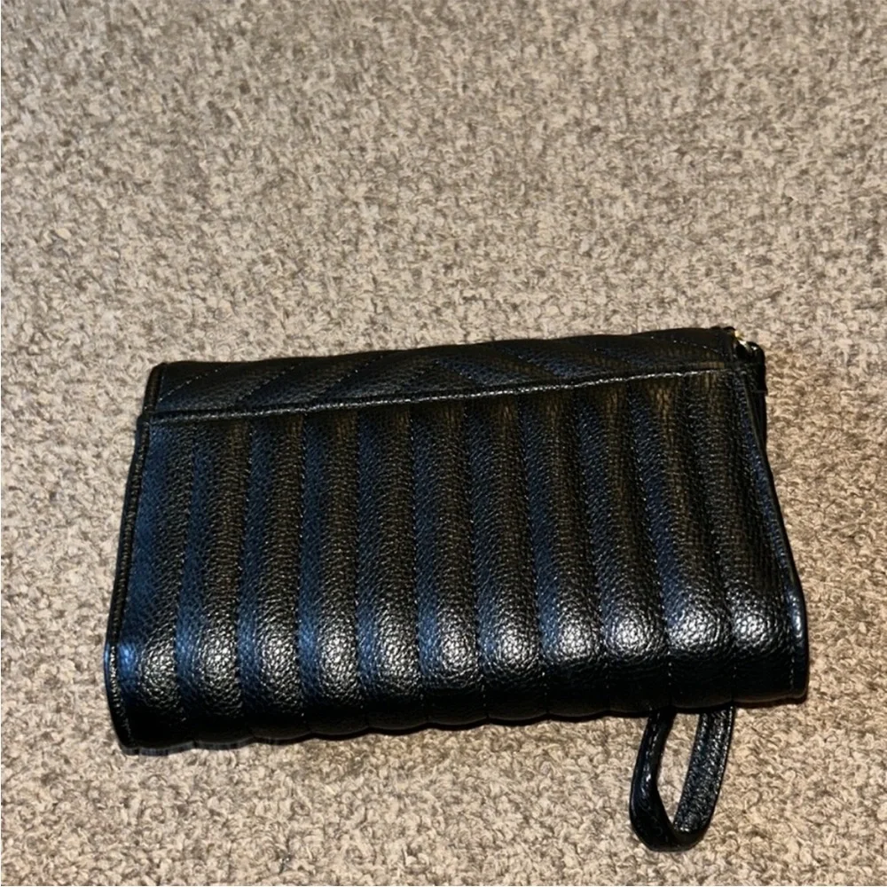 Victoria's Secret Quilted Black Wristlet - Picture 4 of 7